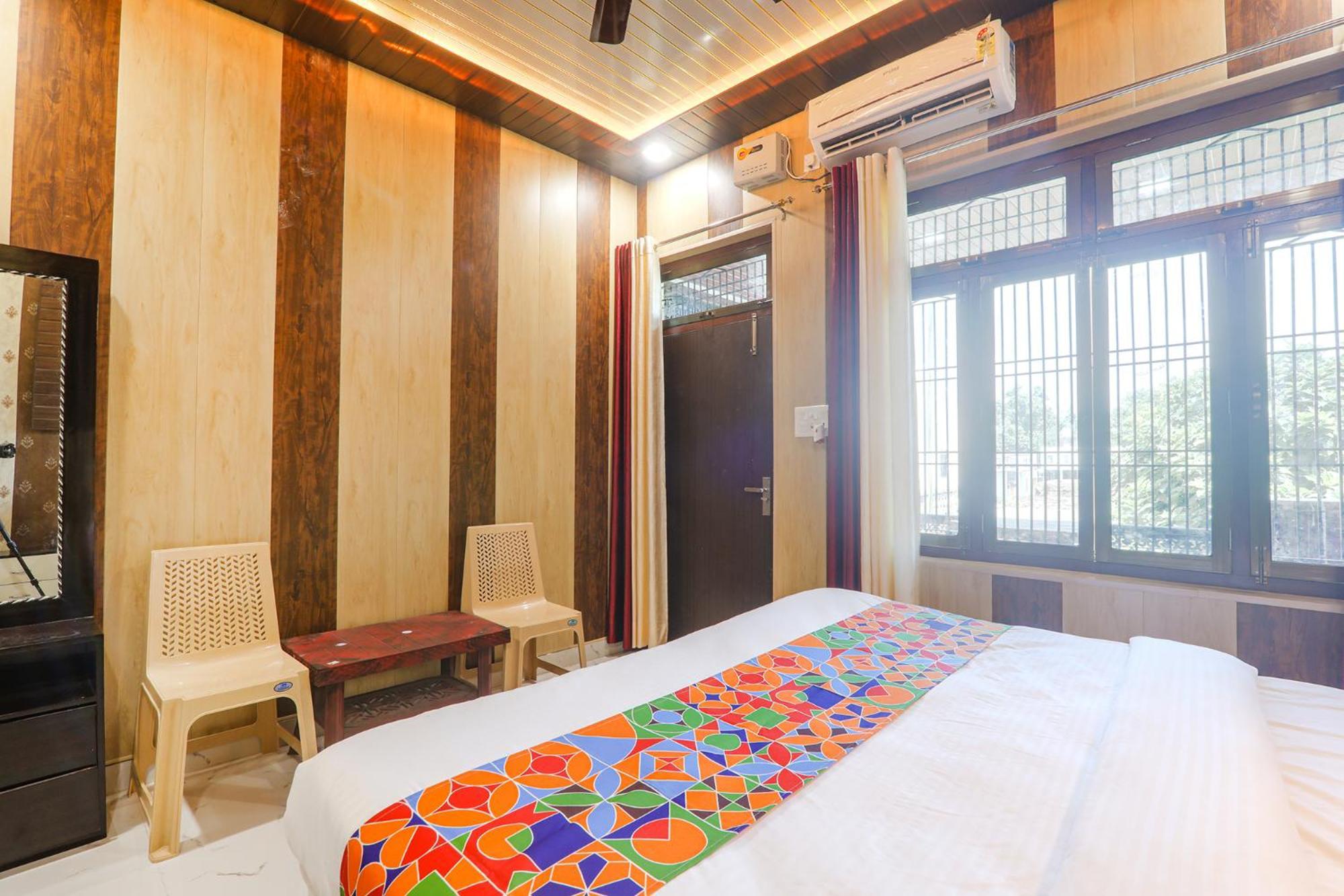 Fabhotel Uma Yugul Ayodhya Екстериор снимка